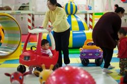 Trung Quốc, Hàn Quốc dẫn đầu về chi phí nuôi con