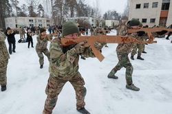 Ukraine 'khoe' quân đội mạnh thứ hai thế giới, chỉ sau Mỹ