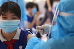 Bình Dương thống kê trẻ từ 5-11 tuổi đủ điều kiện tiêm vaccine phòng COVID-19