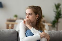 Cách giảm căng thẳng cho F0 sau khi khỏi Covid-19