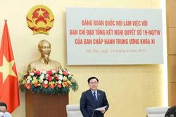 Đặc biệt cẩn trọng trong quá trình xây dựng nghị quyết về đất đai