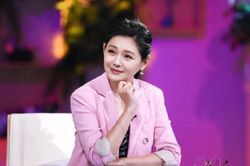 Từ Hy Viên lên tiếng trước thông tin chồng mới cưới bị trục xuất về nước