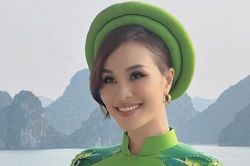 Thời trang dẫn sự kiện của MC song ngữ Phương Mai