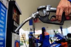 Giá xăng dầu hôm nay - 12/4: Giá dầu thô đi lên sau khi bắt đáy, giá xăng trong nước có thể giảm sâu chiều nay?