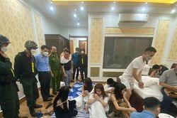 Cảnh sát tập kích khách sạn ở Bắc Ninh, gần 200 dân chơi dương tính với ma túy