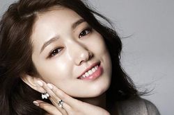 Thói quen cực chuẩn này giúp người đẹp phim 'Người thừa kế' Park Shin Hye xinh đẹp ngọt ngào tuổi 32