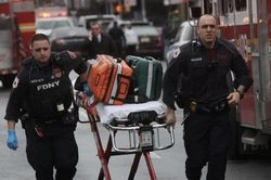 Tin nóng: Xả súng hàng loạt tại ga tàu điện ngầm ở New York