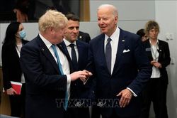Lãnh đạo Anh, Mỹ điện đàm về tình hình Ukraine
