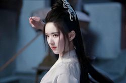 Triệu Lộ Tư khiến khán giả giận dữ vì nhờ người lồng tiếng trong Thả Thí Thiên Hạ, Dương Dương bị vạ lây?