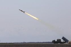 Soái hạm Nga 'gặp họa', Ukraine lên tiếng, Moscow cảnh báo đưa các mục tiêu ở Kiev vào tầm ngắm