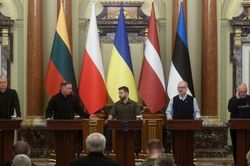 Các nhà lãnh đạo Ba Lan và 3 quốc gia Baltic đến thăm Ukraine