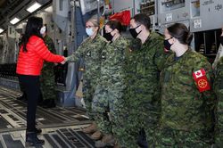 Canada điều quân tới Ba Lan với sứ mệnh nhân đạo
