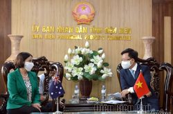 Australia tăng cường hợp tác, hỗ trợ Điện Biên phát triển chăn nuôi bò