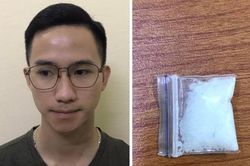 Lộ gói ma túy trong người 'gã' trai trẻ