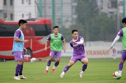 Đội trưởng Hùng Dũng nói về cơ hội bảo vệ HCV của U23