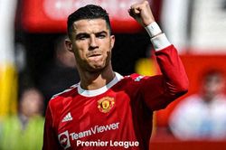 Ronaldo lập nhiều kỷ lục mới tại Premier League