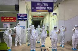 Ngày 17/4: Ghi nhận 14.660 ca nhiễm COVID-19 mới, 10 ca tử vong