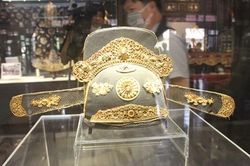 Hai cổ vật triều Nguyễn trị giá hàng chục tỷ đồng được trưng bày tại Huế