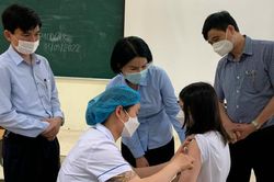 Đã có hơn 12.400 học sinh lớp 6 tại 4 địa phương được tiêm vắc xin Covid-19