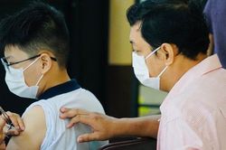 TP.HCM: Hơn 10.000 trẻ lớp 6 đã được tiêm vaccine phòng COVID-19