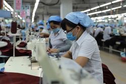 Tiền lương làm thêm giờ không phải đóng bảo hiểm xã hội bắt buộc