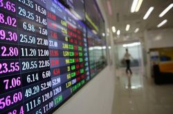 Hàng loạt cổ phiếu giảm sâu, VN-Index lùi sát mốc 1.430 điểm