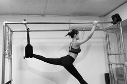 Bí quyết giữ dáng đẹp eo thon của 4 mỹ nhân BLACKPINK: Tập pilates, kiêng ăn muối