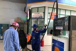 Giảm sức ép giá xăng dầu