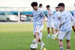 Hoàng Anh Gia Lai giữ tâm lý thoải mái trước ngày đấu Sydney FC