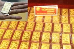 Giá vàng hôm nay 19/4: Lao dốc mạnh, SJC mất 600.000 đồng/lượng