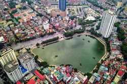 Góc nhìn 365: 'Đánh thức' mặt hồ