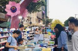 Bộ Thông tin và Truyền thông tổ chức nhiều hoạt động quảng bá tôn vinh sách, thúc đẩy văn hóa đọc