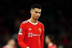 Ronaldo có thi đấu cho MU trước Liverpool đêm nay?