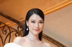 Hoàng Oanh ngọt ngào khóa môi 'một chàng trai', dân mạng rần rần thả tim