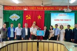 Kinh tế Thông tin thị trường Tập trung chỉnh trang chợ và phát động nhiều phong trào để thu hút tiểu thương tham gia