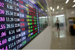 Hàng loạt cổ phiếu giảm sâu, VN-Index lùi sát mốc 1.430 điểm