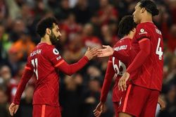 Điểm nhấn Liverpool 4-0 MU: Liverpool đua vô địch tới cùng, MU khó vào Top 4