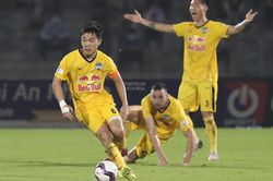 Bóng đá Việt Nam hôm nay: HLV Jeonbuk Hyundai e ngại Xuân Trường