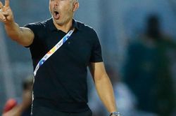 Thuyền trưởng Sydney FC nói điều bất ngờ về Hoàng Anh Gia Lai