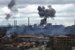 Nga tuyên bố ngừng bắn để phe dân tộc chủ nghĩa Ukraine hạ vũ khí ở nhà máy Azovstal