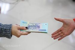 Tăng lương tối thiểu vùng: Chia sẻ khó khăn khi nào là đúng lúc?
