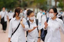 Bộ GD&ĐT xác minh tin 'học sinh lớp 9 học kém phải chuyển trường hoặc cam kết không thi vào lớp 10'
