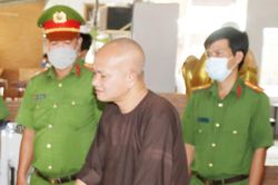 'Thầy' Phúc bị khởi tố tội hành hạ trẻ em