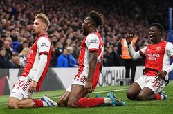 ĐIỂM NHẤN Chelsea 2-4 Arsenal: Hàng thủ Chelsea nhớ Rudiger. Arsenal sống lại hy vọng Top 4