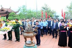 Hội Nhà báo Việt Nam về nguồn tại Thái Nguyên