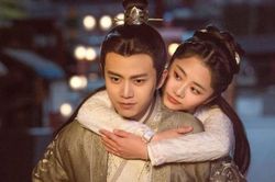 Sắp hết duyên với Địch Lệ Nhiệt Ba, Nhậm Gia Luân sẽ 'nối lại tình xưa' với Đàm Tùng Vận?