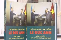 Văn hóa - Nghệ thuật Thông tin văn hóa Ra mắt sách về Chủ tịch nước - Đại tướng Lê Đức Anh