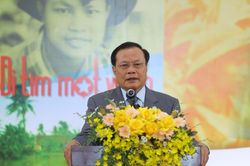 Nguyên Bí thư Thành ủy Hà Nội Phạm Quang Nghị ra mắt tự truyện 'Đi tìm một vì sao'