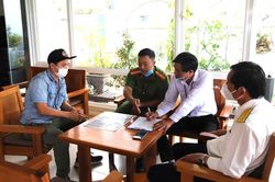 Bảo Lộc: Xử phạt chủ quán bán cà phê 'Phượng hoàng lửa' gần 19 triệu đồng