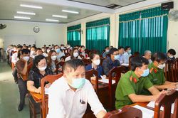 Bảo Lộc: Tăng cường kiến thức pháp luật về lĩnh vực đất đai, xây dựng cho cán bộ, công chức